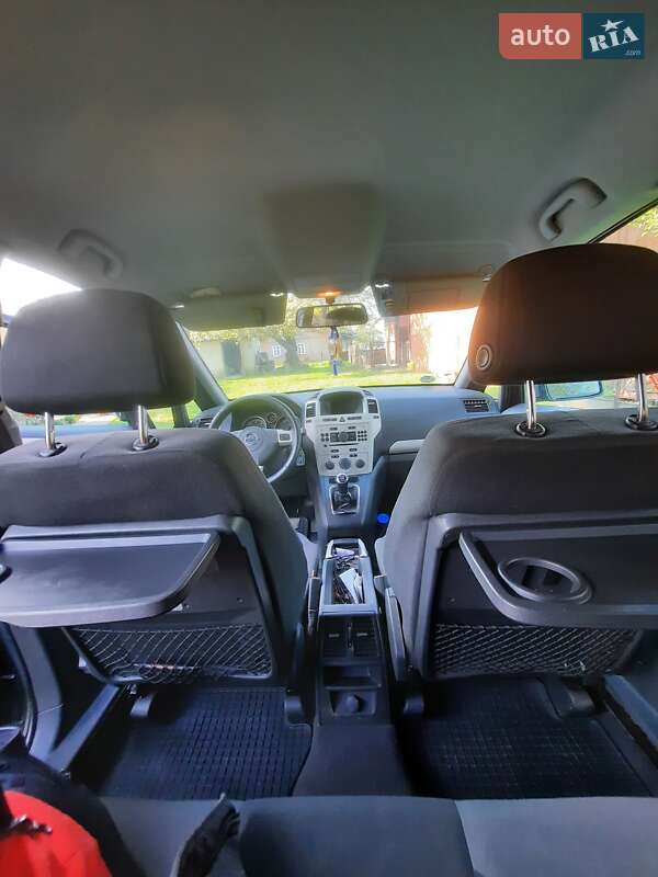 Минивэн Opel Zafira 2008 в Долине фото 7 Минивэн Opel Zafira 2008 в Долине