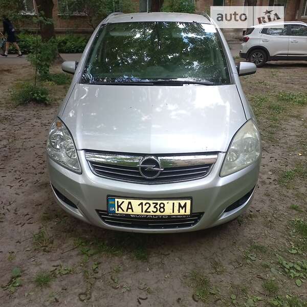 Мінівен Opel Zafira 2009 в Києві