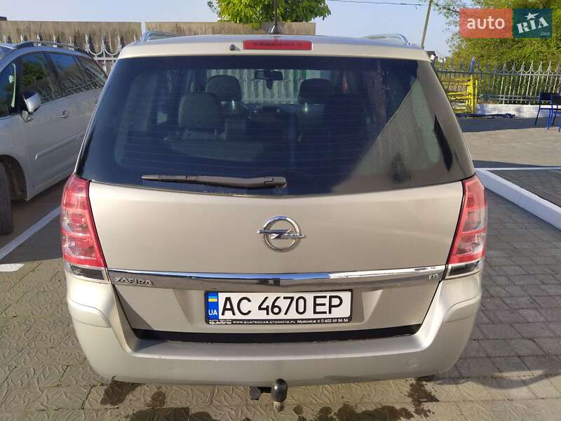 Минивэн Opel Zafira 2008 в Луцке