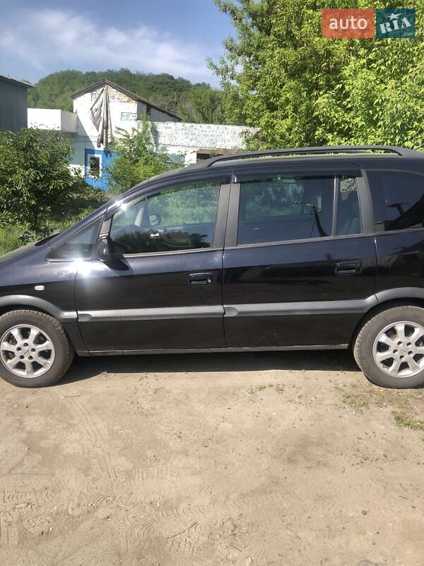 Мінівен Opel Zafira 2003 в Києві