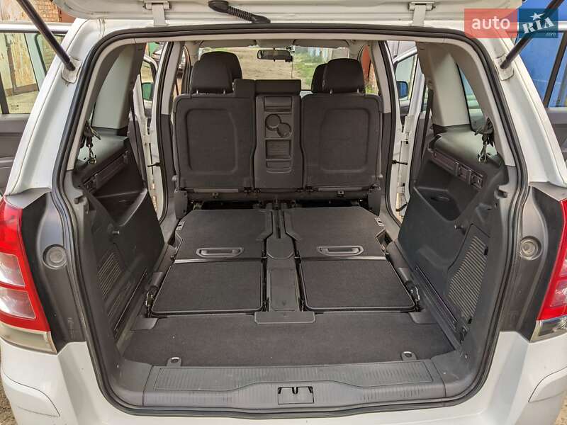 Мінівен Opel Zafira 2012 в Конотопі