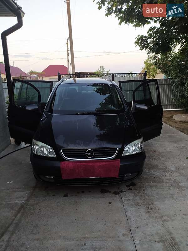 Минивэн Opel Zafira 2001 в Одессе