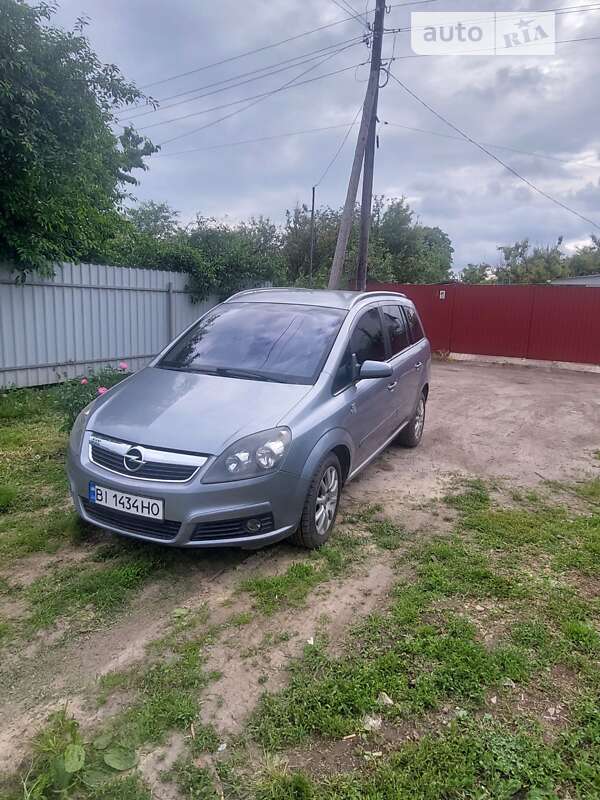 Минивэн Opel Zafira 2006 в 