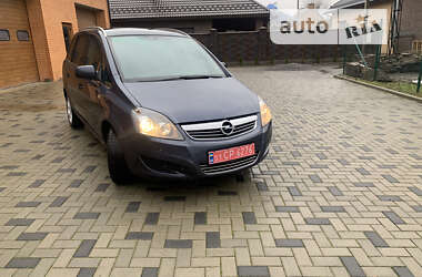 Минивэн Opel Zafira 2011 в 