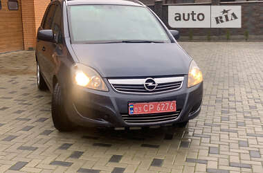Минивэн Opel Zafira 2011 в 