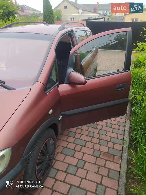 Мінівен Opel Zafira 2001 в Ковелі