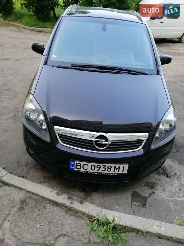 Минивэн Opel Zafira 2005 в Дрогобыче