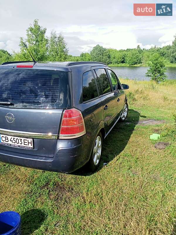 Мінівен Opel Zafira 2007 в Корюківці