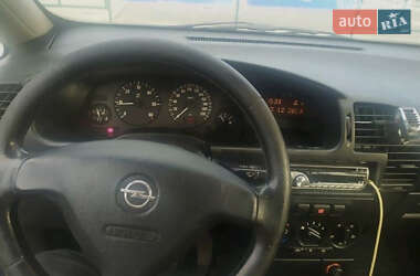Минивэн Opel Zafira 2004 в Стрые