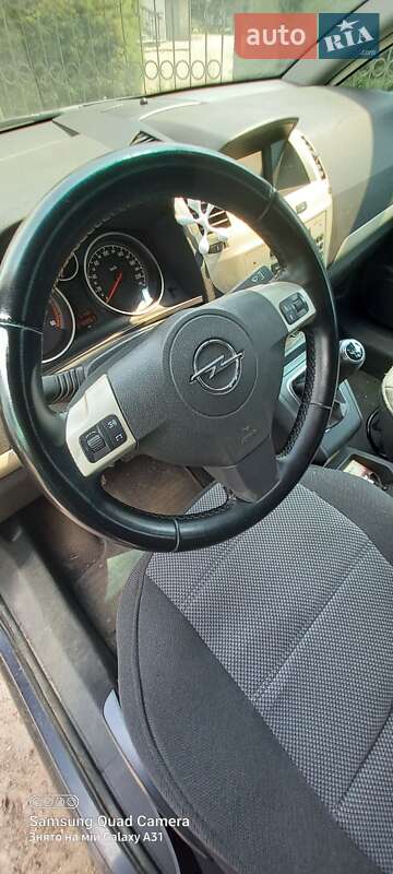 Минивэн Opel Zafira 2008 в Шептицькому