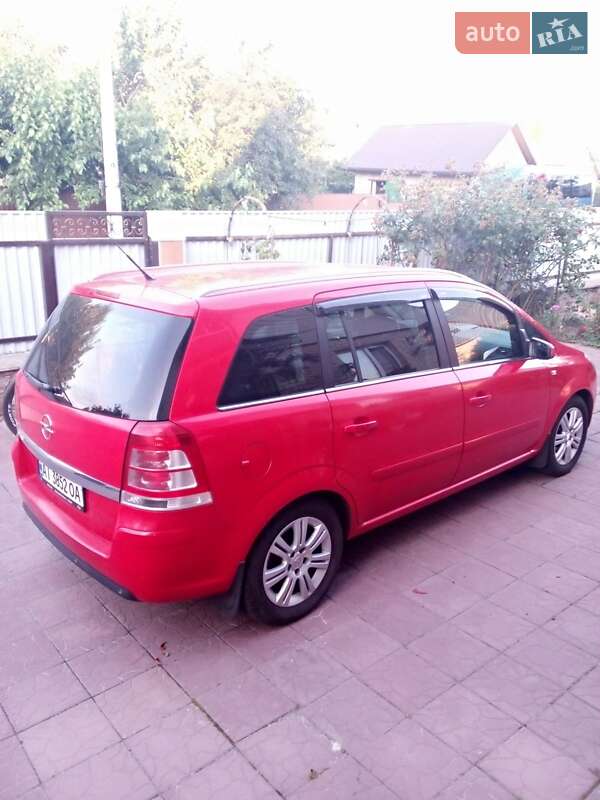 Минивэн Opel Zafira 2009 в Кагарлыке