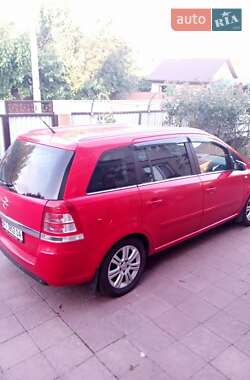 Минивэн Opel Zafira 2009 в 