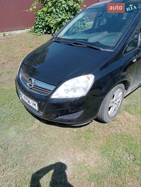 Минивэн Opel Zafira 2009 в Львове
