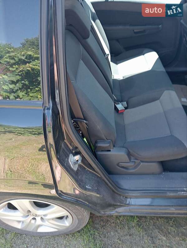 Минивэн Opel Zafira 2009 в Львове