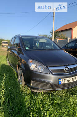 Минивэн Opel Zafira 2006 в Коломые