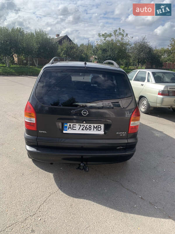 Минивэн Opel Zafira 2001 в Виннице