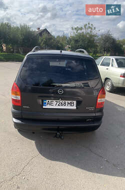 Минивэн Opel Zafira 2001 в Виннице