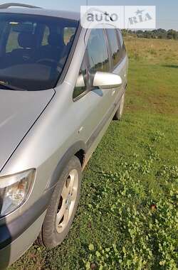 Мінівен Opel Zafira 2004 в Гуляйполе