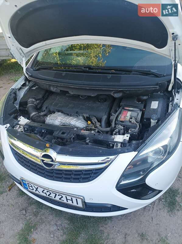 Мінівен Opel Zafira 2013 в Старокостянтинові