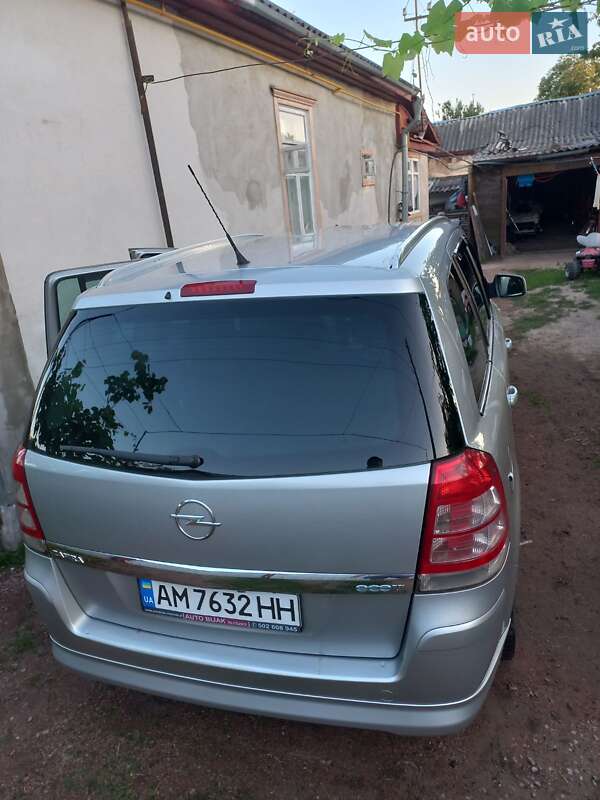 Мінівен Opel Zafira 2010 в Коростені