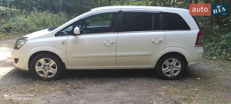 Мінівен Opel Zafira 2011 в Красилові