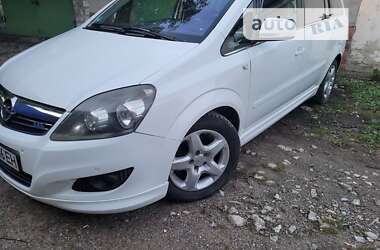 Мінівен Opel Zafira 2011 в Калуші