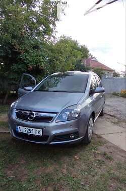 Минивэн Opel Zafira 2007 в 