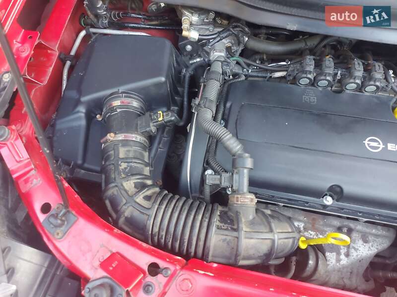Мінівен Opel Zafira 2010 в Дніпрі