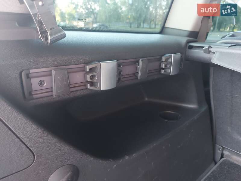 Мінівен Opel Zafira 2010 в Дніпрі