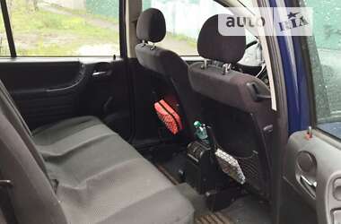 Минивэн Opel Zafira 2002 в 