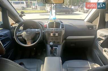 Минивэн Opel Zafira 2007 в 