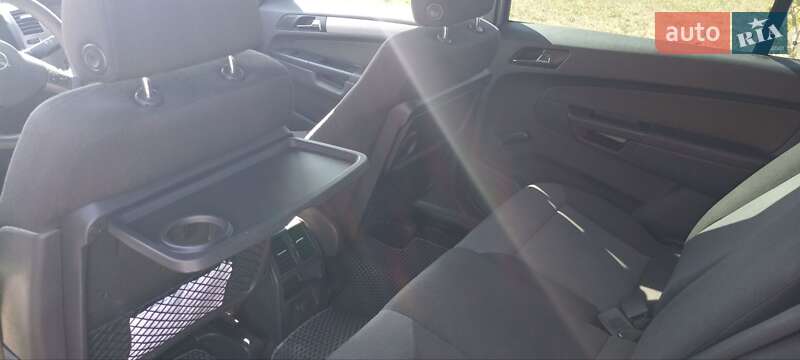 Минивэн Opel Zafira 2005 в Николаеве