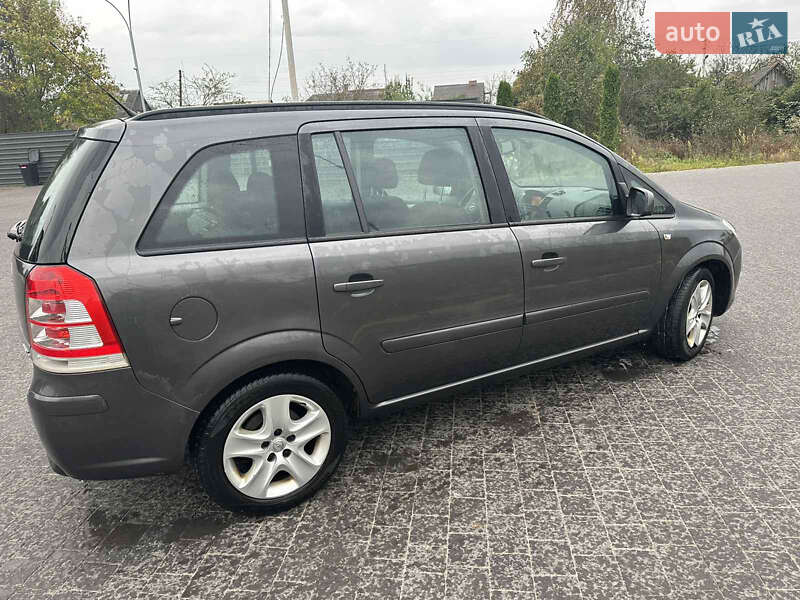 Мінівен Opel Zafira 2012 в Ратному