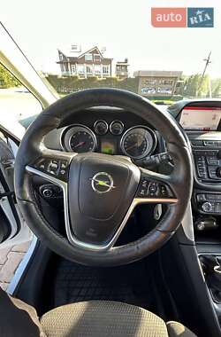 Мікровен Opel Zafira 2015 в Чернівцях
