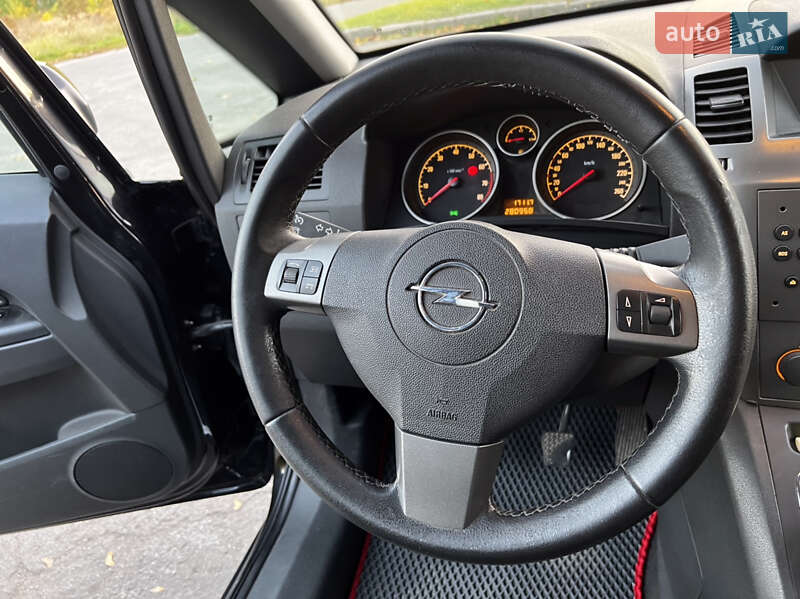 Мінівен Opel Zafira 2006 в Володимирі