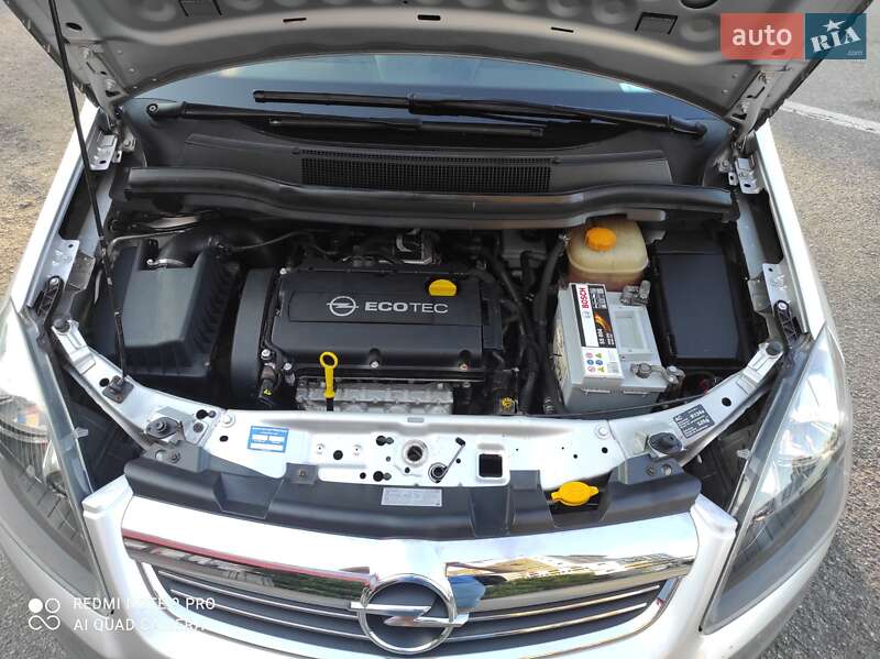Мінівен Opel Zafira 2010 в Києві