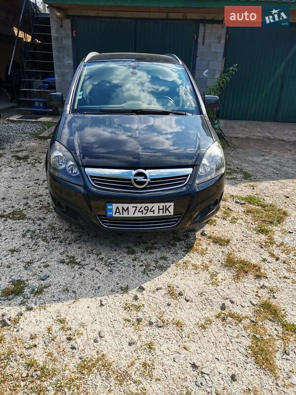 Opel Zafira 2014