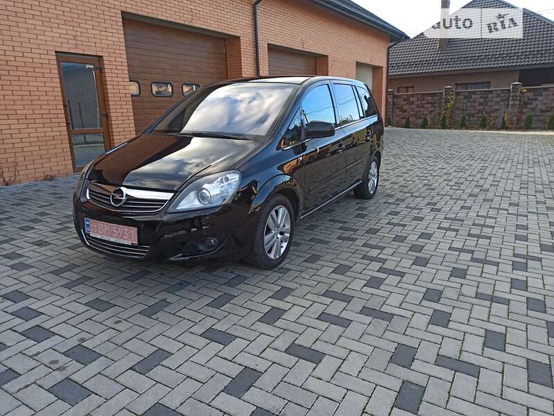 Минивэн Opel Zafira 2011 в Ровно