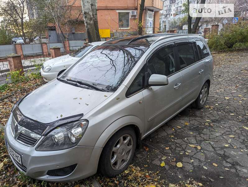 Opel Zafira 2010