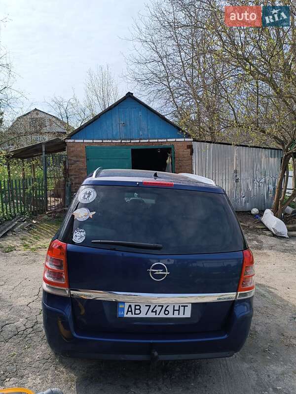 Минивэн Opel Zafira 2009 в Виннице