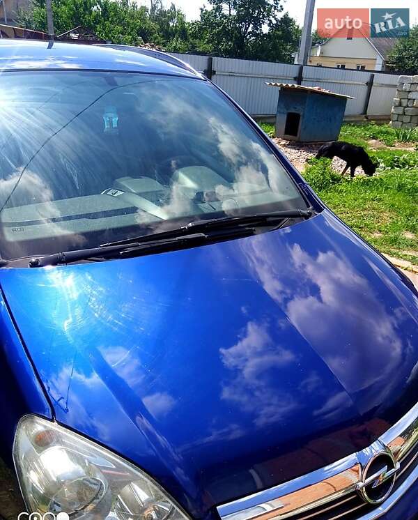 Минивэн Opel Zafira 2008 в Лубнах