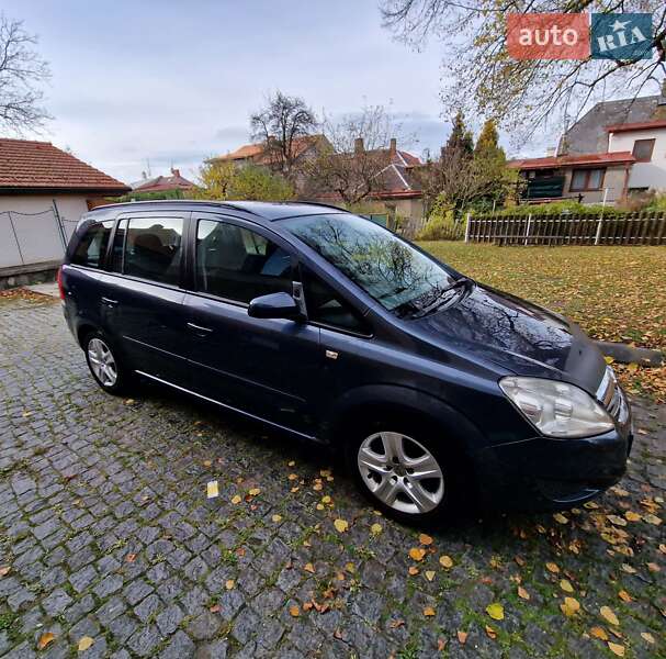 Минивэн Opel Zafira 2008 в Луцке
