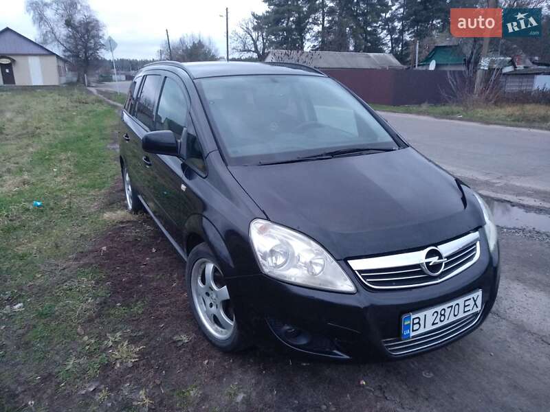 Мінівен Opel Zafira 2010 в Полтаві