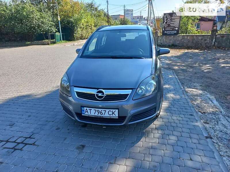 Мінівен Opel Zafira 2006 в Івано-Франківську