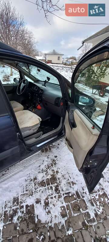 Мінівен Opel Zafira 2003 в Сокирянах