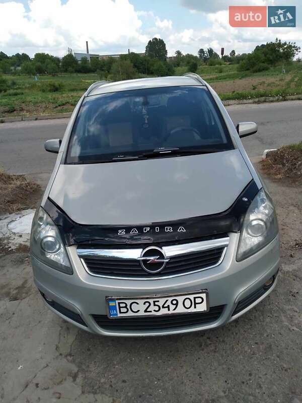 Минивэн Opel Zafira 2006 в Сокале