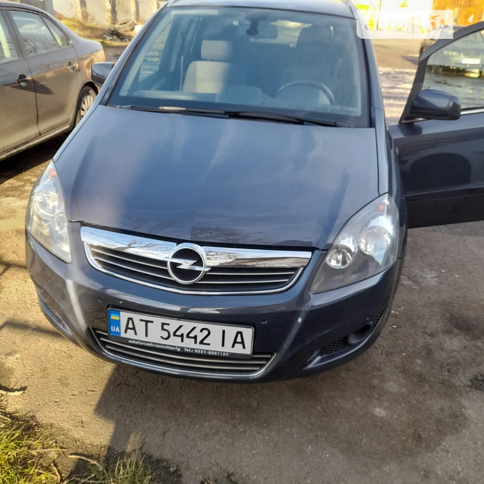 2011 Opel Zafira - мініатюра 25