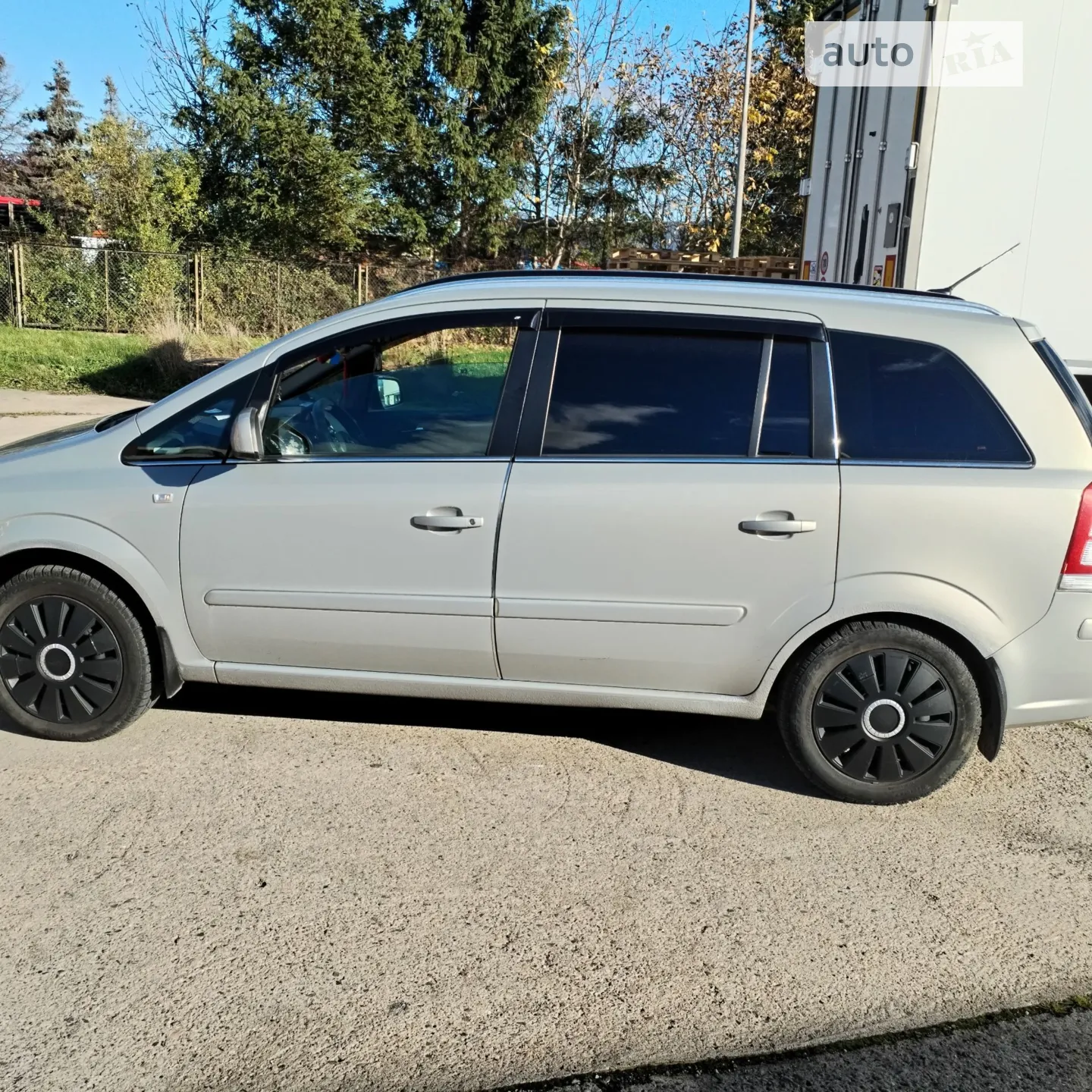 2010 Opel Zafira - мініатюра 2