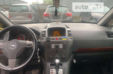 Мінівен Opel Zafira 2005 в Дрогобичі