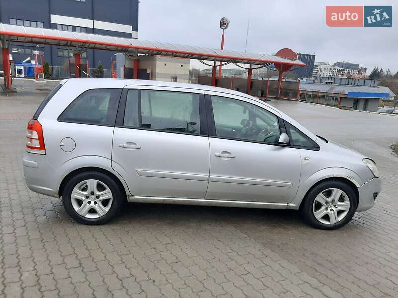 Мінівен Opel Zafira 2009 в Львові фото 3 Мінівен Opel Zafira 2009 в Львові
